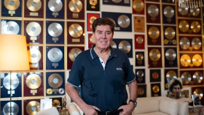 Stars von Roberto Blanco bis Tony Marshall, von Hansi Hinterseer bis David Hasselhoff verdankten ihm ihren Aufstieg. (Archivfoto) (Foto: Bernd von Jutrczenka/dpa)