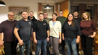 Auf der Liste Bellershausen stehen (von links) Matthias Wildermann,, Christian Reuter, Nico Hornung, Christoph Keim, Dennis Neser, Lisa Köhnert, Johannes Bock, Lina Sorg, Michael Waldmann und Nathalie Becher.  (Foto: Ines Kammleiter)