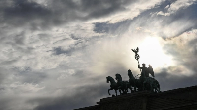 Die Gefühlslage der Nation ist nach Einschätzung des Psychologen Stephan Grünewald derzeit schwierig und stark von Verdrängung geprägt (Archivbild).  (Foto: Jens Kalaene/dpa-Zentralbild/ZB)