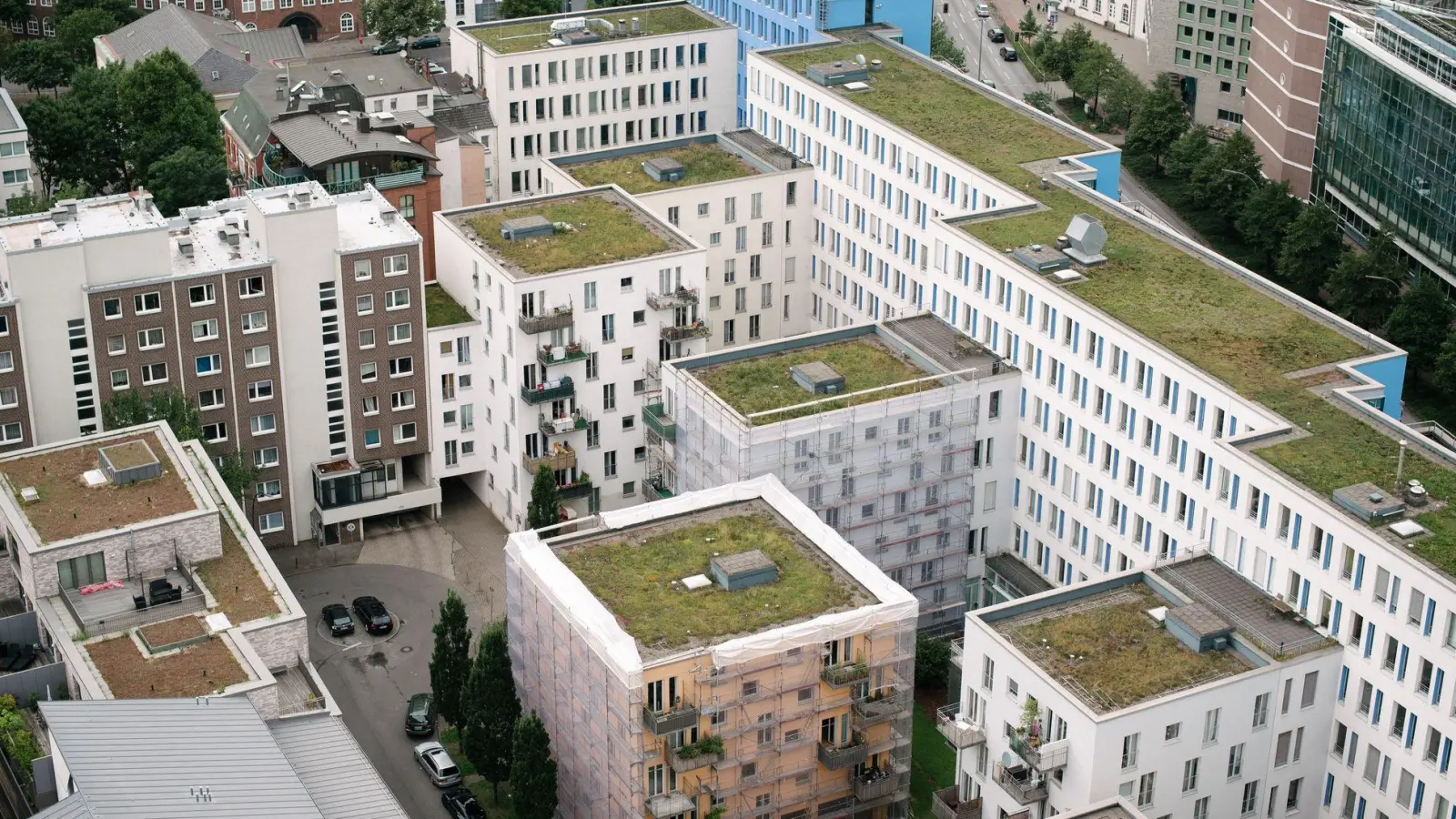 Eigenbedarfskündigung bekommen? Wenn Ihnen die Miete anderer Vergleichsobjekte unzumutbar ist, kann ein Härtefall vorliegen. (Foto: Zacharie Scheurer/dpa-tmn)