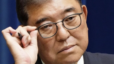 Japans Regierungschef Ishiba stand nach Wahlschlappen in seiner eigenen Partei in der Kritik. (Foto: ---/kyodo/dpa)