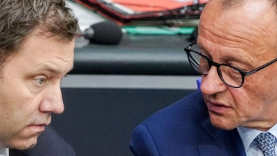 Für die schwarz-rote Regierung ist es der erste Haushalt. (Archivbild) (Foto: Kay Nietfeld/dpa)