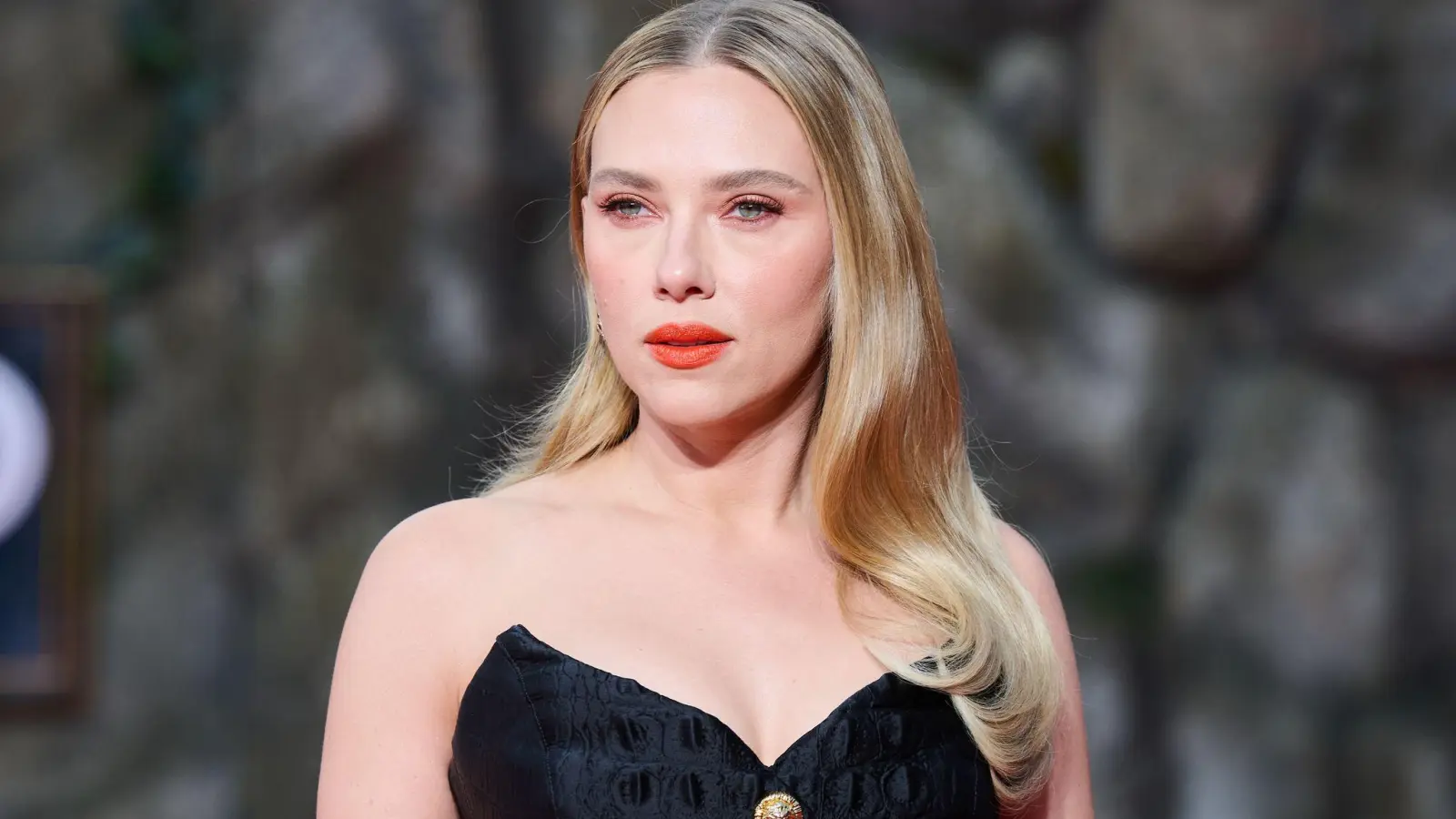 Die Bedingungen beim Dreh seien teilweise sehr herausfordernd gewesen, so Johansson. (Bild von der Deutschland-Premiere am 18. Juni).  (Foto: Annette Riedl/dpa)