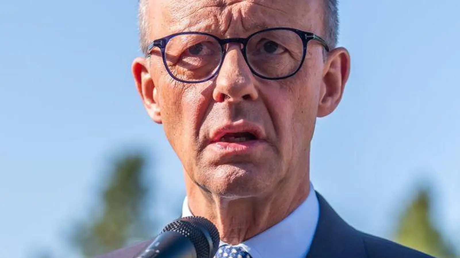 Kanzler Friedrich Merz hofft auf einen Deal für die deutsche Autoindustrie. (Foto: Michael Kappeler/dpa-Pool/dpa)