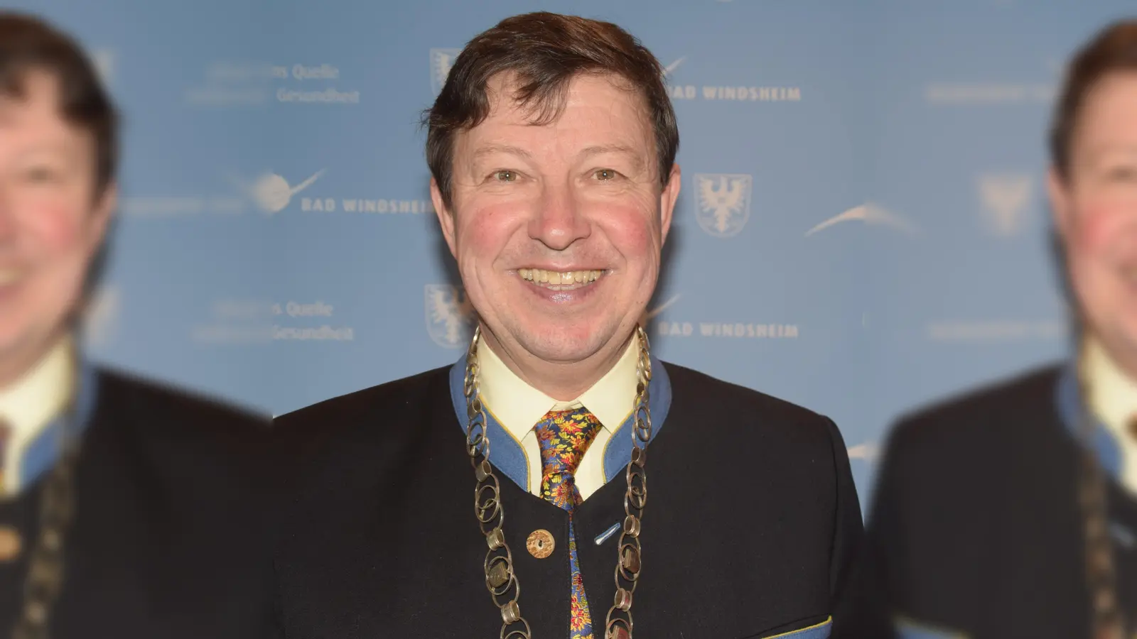 Will seine Bürgermeisterkette auch weiterhin tragen: Amtsinhaber Jürgen Heckel geht bei der Kommunalwahl für WiR an den Start. (Foto: Gerhard Krämer)