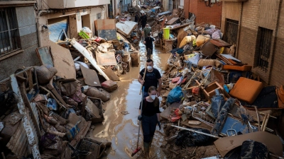 Beim Jahrhundert-Unwetter gab es mehr als 200 Todesopfer. (Foto aktuell) (Foto: Emilio Morenatti/AP/dpa)