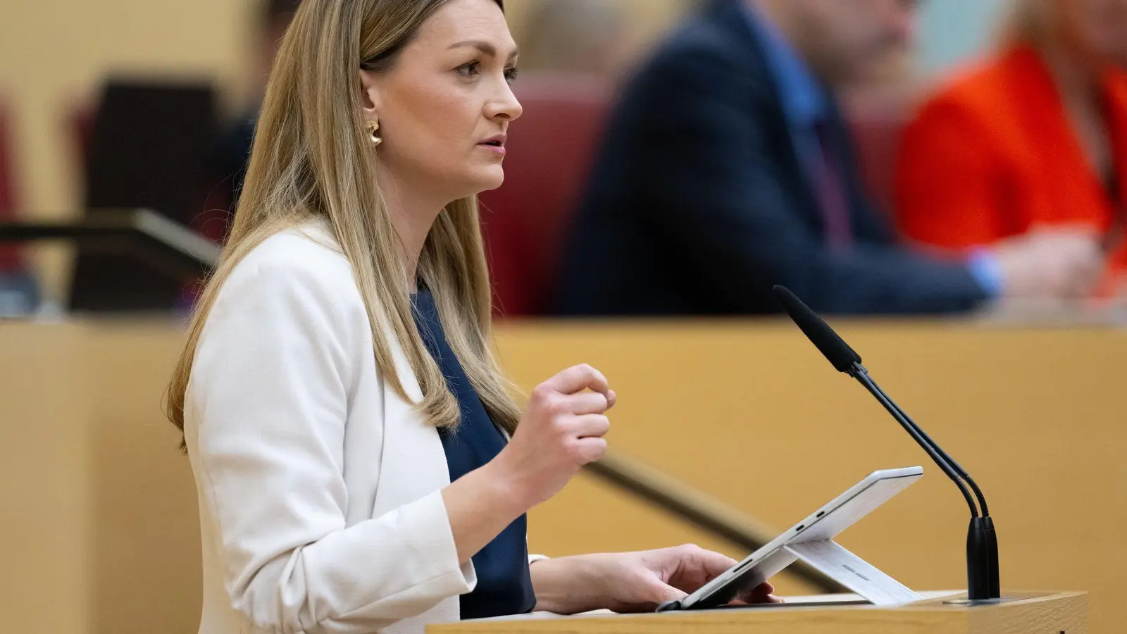 Bayerns Gesundheitsministerin Gerlach sieht große Chancen der „virtuellen Kinderklinik“ (Foto: Sven Hoppe/dpa)