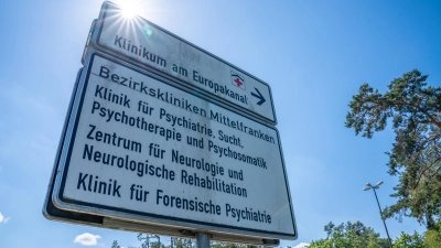Führte der Weg des 34-Jährigen am Samstag vom Erlanger Bezirksklinikum am Europakanal direkt in die bayerische Landeshauptstadt? Er hatte aus der Klinik Kontakte nach München geknüpft. (Foto: NEWS5 / Ferdinand Merzbach)