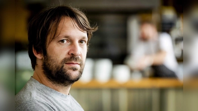 René Redzepi kehrt nach seinem Rücktritt als Küchenchef in einer neuen Rolle in das dänische Spitzenrestaurant Noma zurück. (Archivbild) (Foto: Robin Van Lonkhuijsen/ANP/epa/dpa)