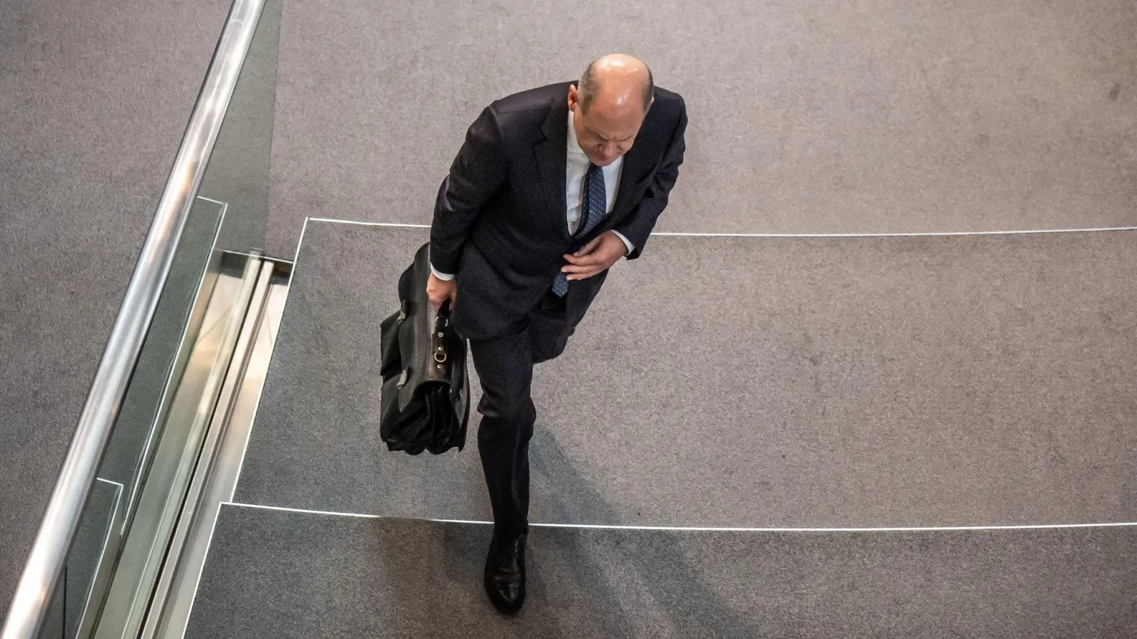 Bundeskanzler Olaf Scholz kommt zur UN-Klimakonferenz. (Foto: Michael Kappeler/dpa)