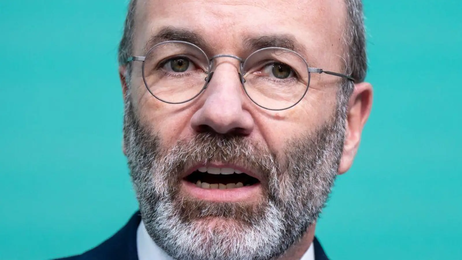  Aus der Sicht von CSU-Vize Manfred Weber sollte man nach der nächsten Europawahl im Jahr 2029 das Amt der Kommissionspräsidentin zusammenführen mit dem Ratspräsidenten. (Archivbild) (Foto: Michael Kappeler/dpa)