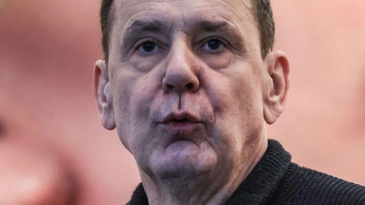 Wegen seiner Putin-Darstellungen wird der Karnevalswagenbauer Jacques Tilly in Russland strafrechtlich verfolgt. (Archivbild) (Foto: Oliver Berg/dpa)