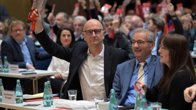 Brandenburgs SPD-Ministerpräsident Dietmar Woidke hält den Koalitionsvertrag mit dem BSW für gut, aber bezeichnet die Verhandlungen als hart. (Foto: Michael Bahlo/dpa)