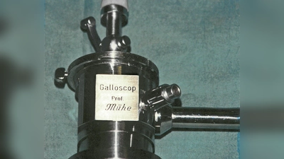 Professor Erich Mühe entwickelte gemeinsam mit einer Firma in der Schweiz ein „Galloscop“, das eine Entfernung der Gallenblase ohne Aufschneiden der Bauchdecke ermöglichte.  (Foto: Repro: privat)