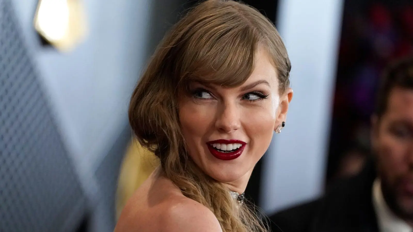 Fans von Taylor Swift sehen die Sängerin als Vorbild im Umgang mit Essverhalten und Körperbildern. (Archivbild) (Foto: Jordan Strauss/Invision/AP/dpa)