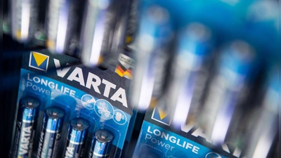 Die Haushaltsbatterien-Sparte von Varta löst sich vom Mutterkonzern. (Archivbild)  (Foto: Marijan Murat/dpa)