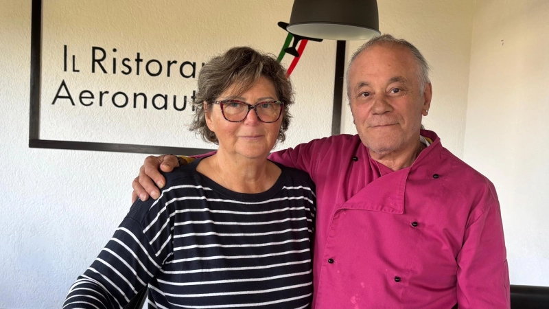 Eva Arnopulos-Caravecchia und Paulo Caravecchia vom Restaurant Aeronautica verabschieden sich in den wohl verdienten Ruhestand. Ab November will das Paar viel reisen.  (Foto: Nicole Gunkel)