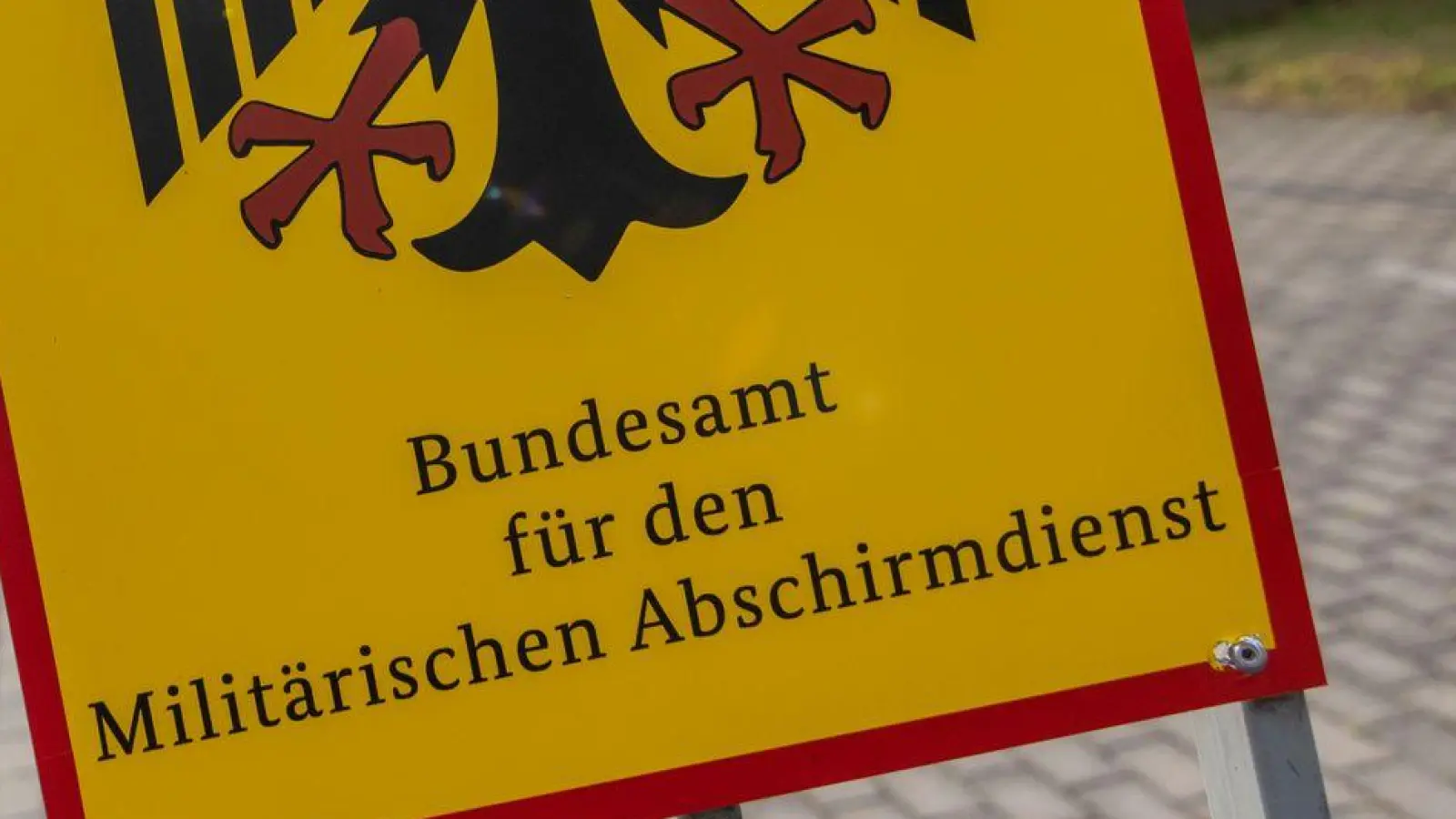 Zum Stichtag 1. Dezember 2025 hatte der MAD laut Bericht rund 1.600 Bedienstete. (Symbolbild) (Foto: Thomas Banneyer/dpa)