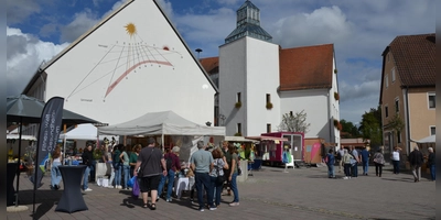 Am Samstag, 12. September 2026, lädt der traditionelle Herbstmarkt wieder zum Bummeln, Entdecken, Einkaufen und Verweilen ein.  (Foto: Yvonne Neckermann)