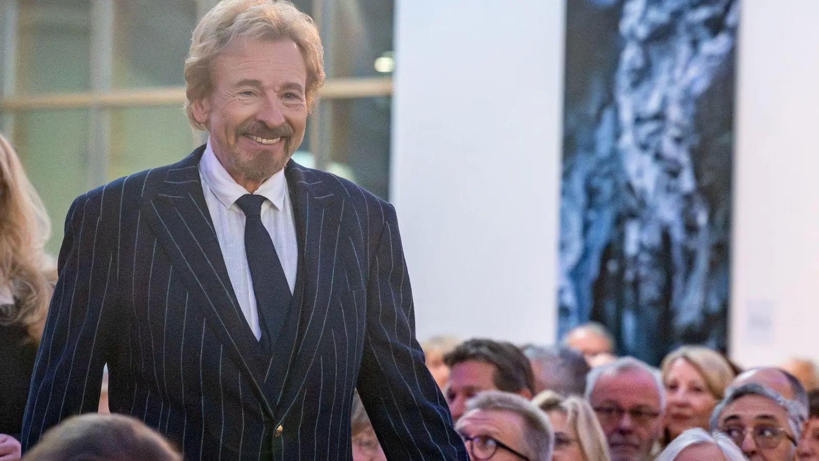 Moderator Thomas Gottschalk will sich nach einem Abschied aus dem TV-Geschäft für mindestens ein Jahr aus der Öffentlichkeit zurückziehen und reisen. (Archivbild) (Foto: Armin Weigel/dpa)