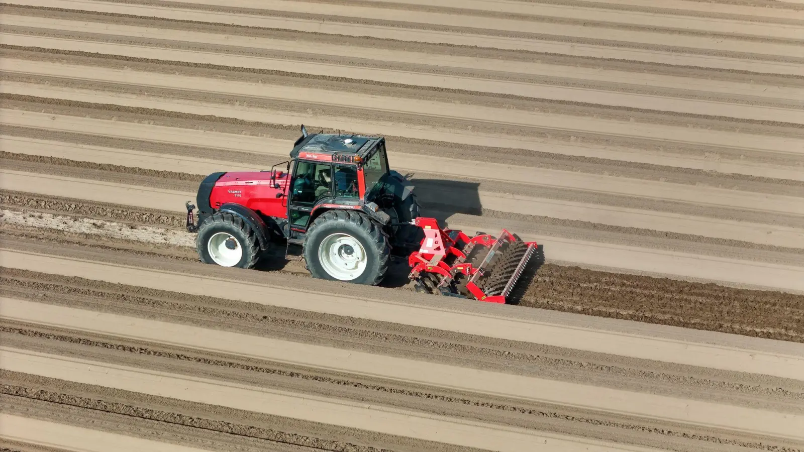 Vier Traktoren wurden laut Polizei in Oberfranken als gestohlen gemeldet. (Symbolbild) (Foto: Peter Gercke/dpa)