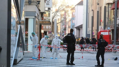 Der Todesfahrer von Mannheim wollte sich nach Angaben der Staatsanwaltschaft von der Polizei erschießen lassen. Der Tatverdächtige ist nach bisherigen Erkenntnissen psychisch krank. (Archivfoto) (Foto: Dieter Leder/dpa)