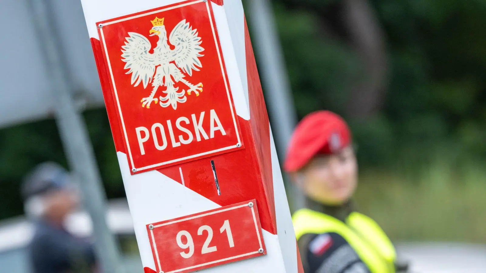 Polen will die Kontrollen an der Grenze zu Deutschland verlängern. (Archivbild) (Foto: Stefan Sauer/dpa)