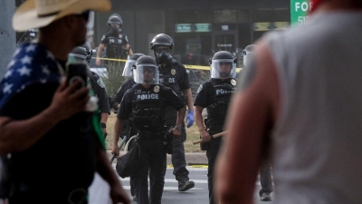 Amnesty International hat einen Bericht zu Menschenrechtsverletzungen durch die US-Einwanderungsbehörde ICE veröffentlicht. (Foto: Joel Angel Juarez/AP/dpa)