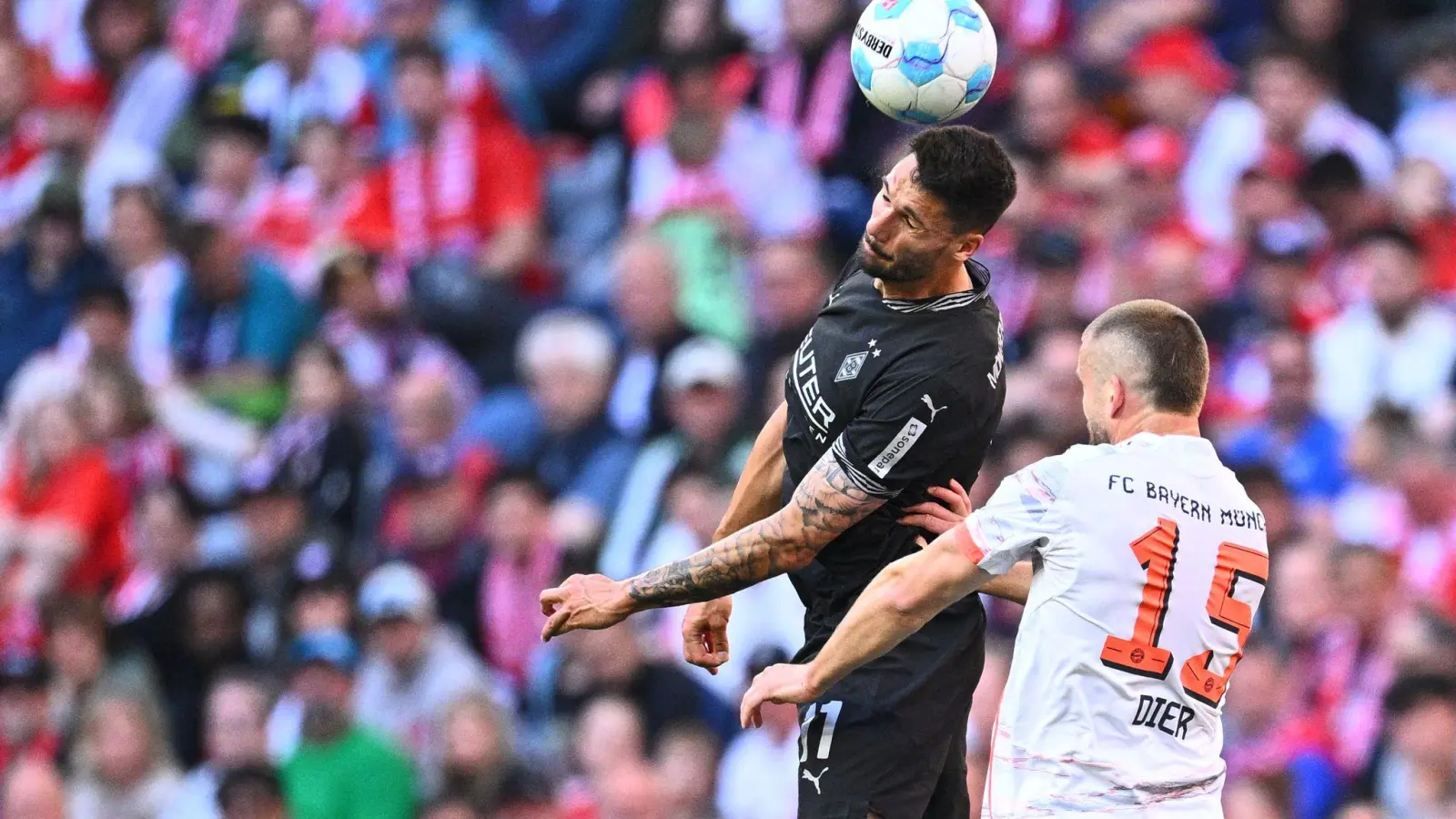 In der Vorsaison erzielte Tim Kleindienst (links) 16 Bundesliga-Tore, diese Saison kam er in der Liga erst auf zwei Kurzeinsätze. (Archivbild) (Foto: Tom Weller/dpa)