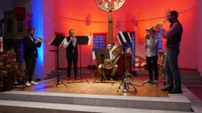 Das Dinkelsbühler Blechbläserensemble in der St.-Pauls-Kirche (von links): Armin Bestelmayer, Johannes Krauß, Frank Prechter, Otto Czech und Stefan Schneider. (Foto: Roman Kocholl)