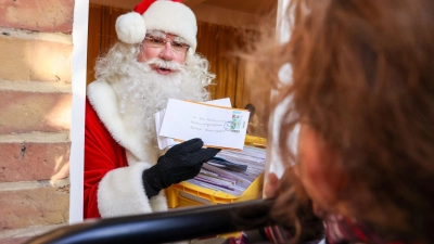 Der Weihnachtsmann in Himmelpfort. (Foto: Gerald Matzka/dpa)