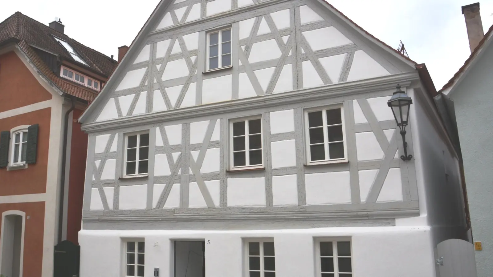 Ein attraktives Erscheinungsbild wurde beim historischen Gebäude, Taubenbrünnlein 5, geschaffen. (Foto: Peter Tippl)