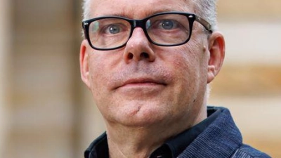 Marcus Lobbes, Direktor der Akademie für Theater und Digitalität in Dortmund, ist als Kurator bei den Bayreuther Festspielen verantwortlich für die künstlerisch-technische Konzeption des „Ring des Nibelungen“. (Archivbild) (Foto: Daniel Karmann/dpa)