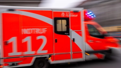 Bei dem Unfall starben zwei Menschen. (Symbolbild) (Foto: Monika Skolimowska/dpa)