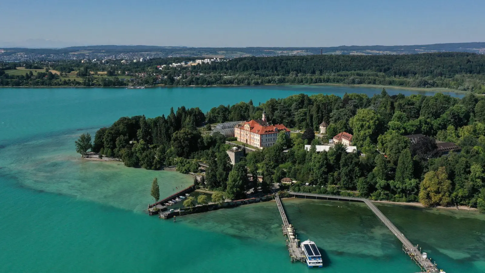Die Insel Mainau zählt zu den bekanntesten Touristen-Hotspots am Bodensee. (Archivbild)  (Foto: Felix Kästle/dpa)