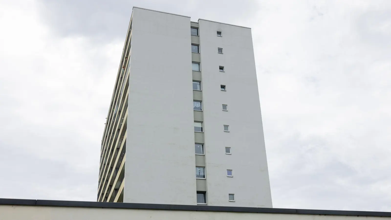 Nach dem Willen mehrerer Wohnungseigentümer sollte hier ein Kunstwerk entstehen - doch einer war dagegen. (Archivbild) (Foto: Rolf Vennenbernd/dpa)