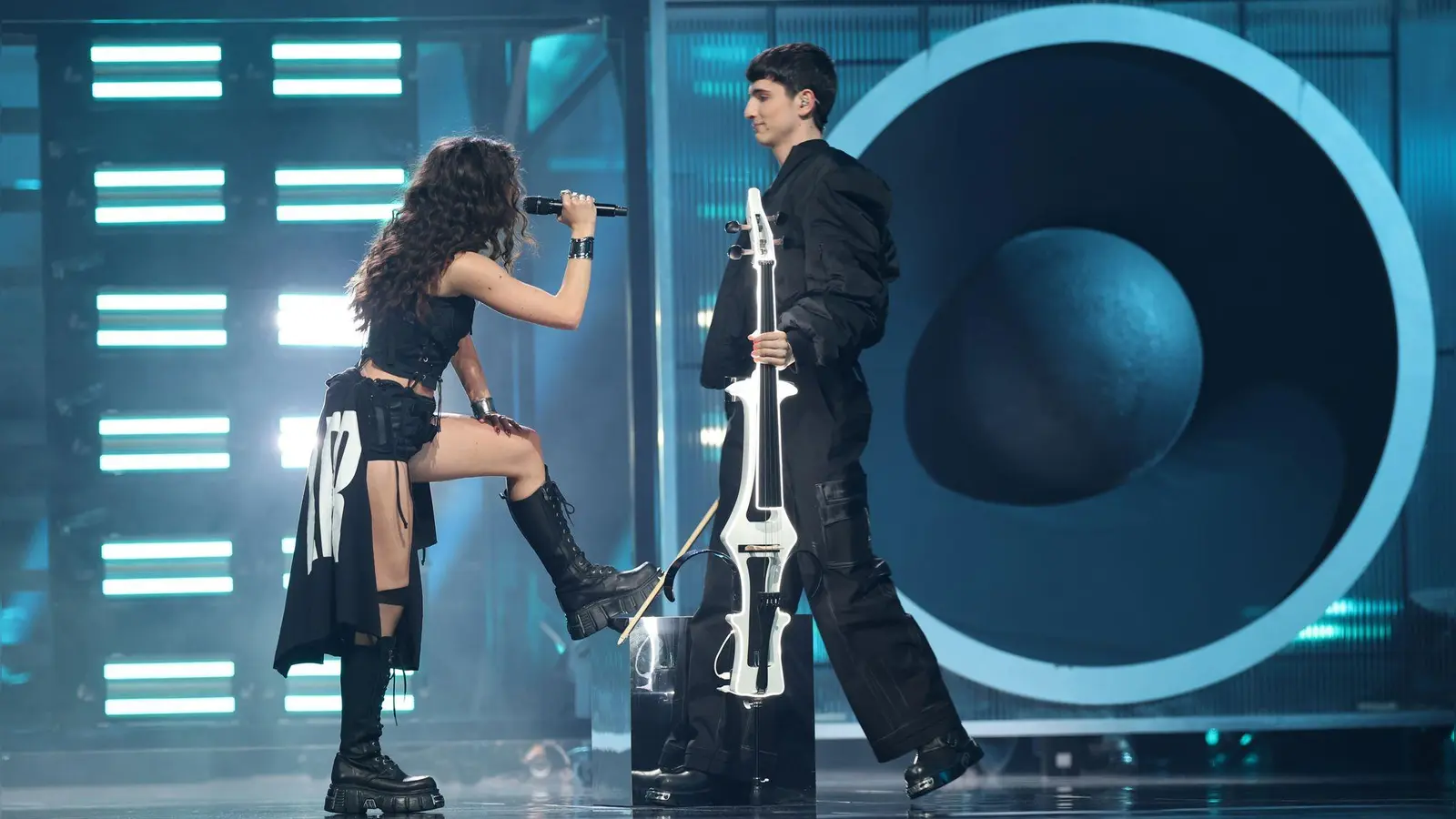 Abor &amp; Tynna haben mit „Baller” das Saalpublikum des ESC begeistert. (Foto: Jens Büttner/dpa)