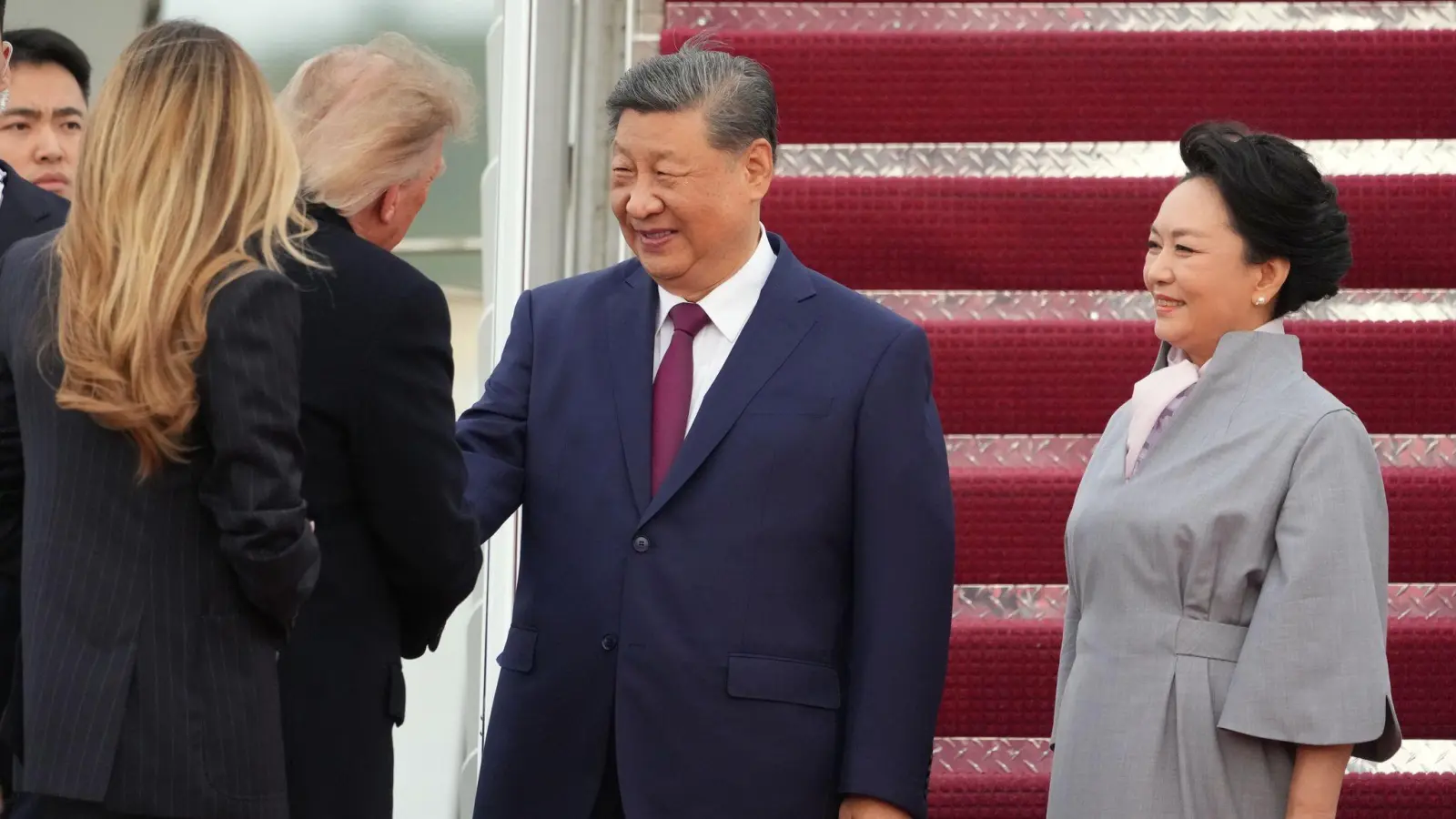 Xi Jinping ist zu seinem Besuch in Washington eingetroffen. (Foto: Alex Brandon/AP/dpa)