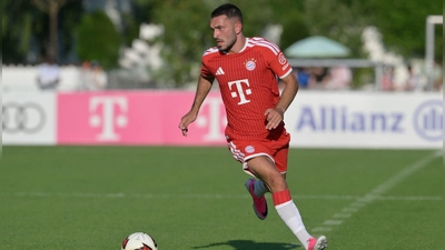 Bayern-Talent Arijon Ibrahimovic wird wieder verliehen. (Archivbild) (Foto: Peter Kneffel/dpa)
