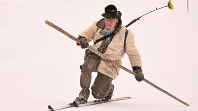 Besondere Herausforderung in diesem Jahr: Es schneite kräftig. (Foto: Uwe Lein/dpa)