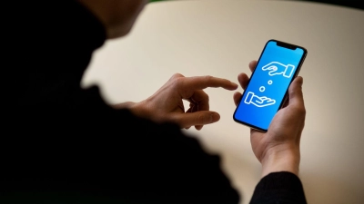 Rund um die Uhr verfügbar: Instant Payments ermöglichen schnelle Zahlungen an 365 Tagen im Jahr. (Foto: Zacharie Scheurer/dpa-tmn)