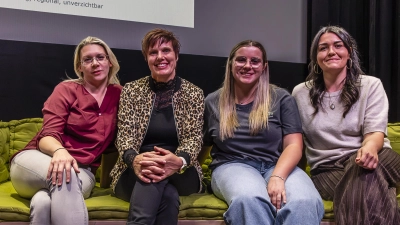 Haben sich mit Herz und Verstand der regionalen Lebensmittelversorgung verschrieben (von links): Kristin Güllich, Michaela Uysmüller, Ronja Hirsch und Elena Scheuerpflug. (Foto: Günter Schmidt)
