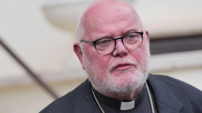 Reinhard Marx äußert sich zu zentralen Themen politischen Themen wie Migration, aber auch zum Missbrauchskandal in der Kirche. (Archivbild) (Foto: Michael Kappeler/dpa)