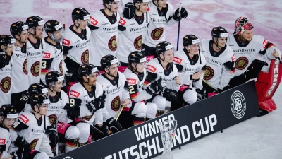 Die deutsche Mannschaft gewann beim Deutschland Cup alle drei Partien. (Foto: Marius Becker/dpa)