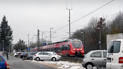 Die gesetzlichen Mobilfunkauflagen werden in Bayern an Bahnstrecken und Bundesstraßen teils nicht erfüllt.  (Foto: Jim Albright)