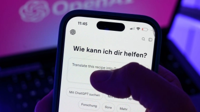Mit „Trusted Contact“ wird eine neue optionale Sicherheitsfunktion in ChatGPT eingeführt, die Personen ab 18 Jahren mit einer Vertrauensperson verbinden soll, wenn Gespräche auf eine ernste Selbstgefährdung hindeuten. (Foto: Hendrik Schmidt/dpa/dpa-tmn)