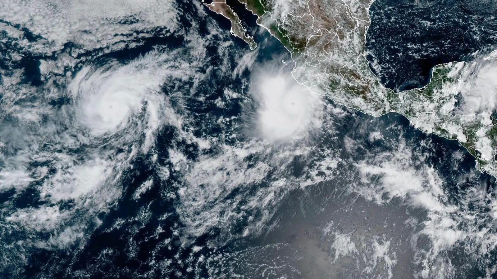 Im Ostpazifik ist die diesjährige Hurrikansaison sehr aktiv. Im Atlantik ist sie dagegen ruhig. (Foto: Uncredited/NOAA/AP/dpa)