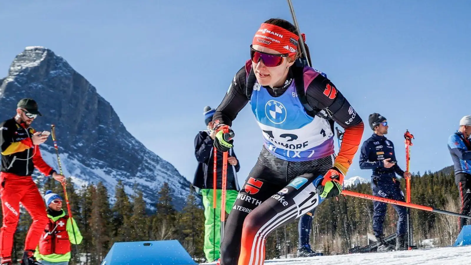 Janina Hettich-Walz ist im letzten Rennen der Saison in Canmore Zweite geworden. (Foto: Jeff McIntosh/The Canadian Press/AP/dpa)