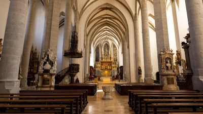 Im Zuge der Sanierung wurde der Innenraum des Doms restauriert. (Foto: Lennart Preiss/dpa)