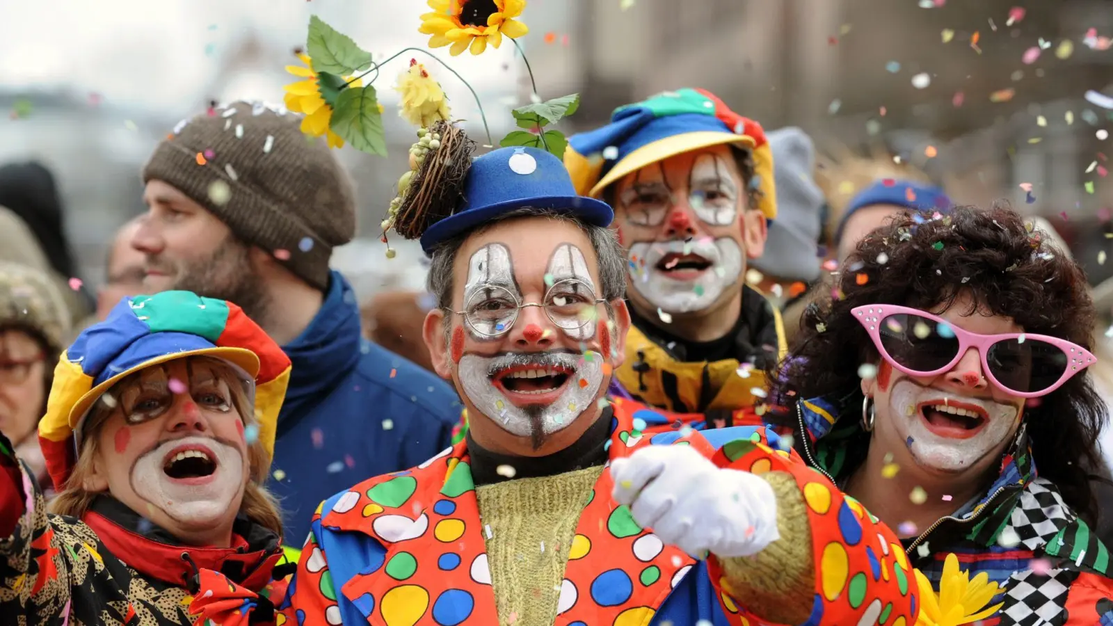 In Nürnberg ist ein Faschingsumzug für Kinder wegen Sorgen von Eltern und anderen Teilnehmern abgesagt. (Archivbild)  (Foto: picture alliance / dpa)